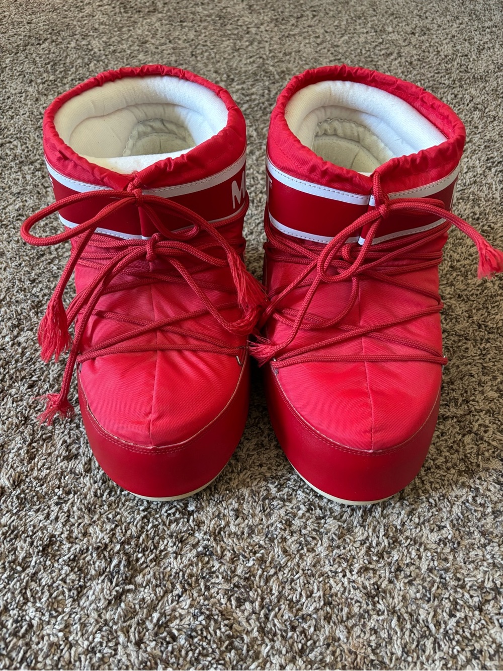 Moon Boot Red Lace-Up Winter Boots